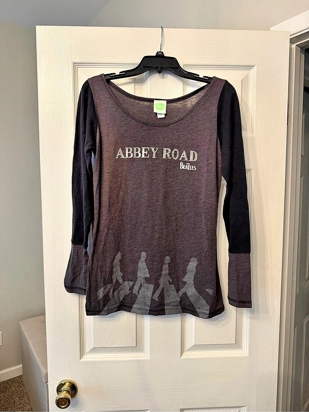 The Beatles Abbey Road Long Sleeve Graphic Tee Large